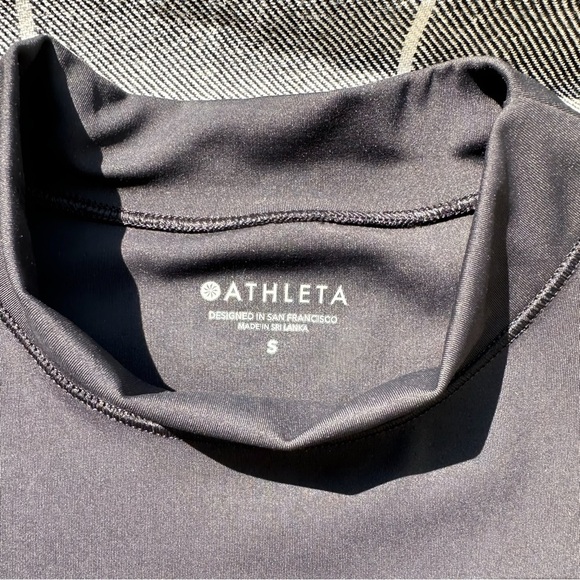 Athleta Black Eclipse Long Sleeve Cut Out Shrug - Picture 4 of 15